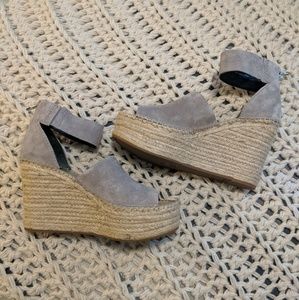 NWT (original box) Dolce Vita espadrille wedges